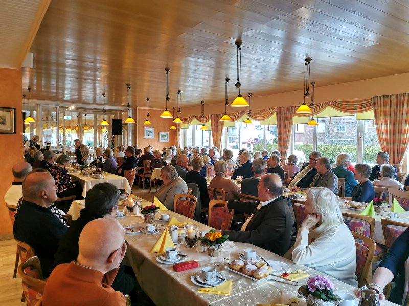 Seniorenkaffe-4, ancklicken zum vergr��ern