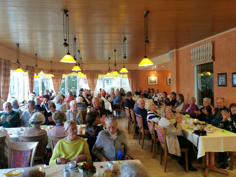 Seniorenkaffe-5, ancklicken zum vergr��ern